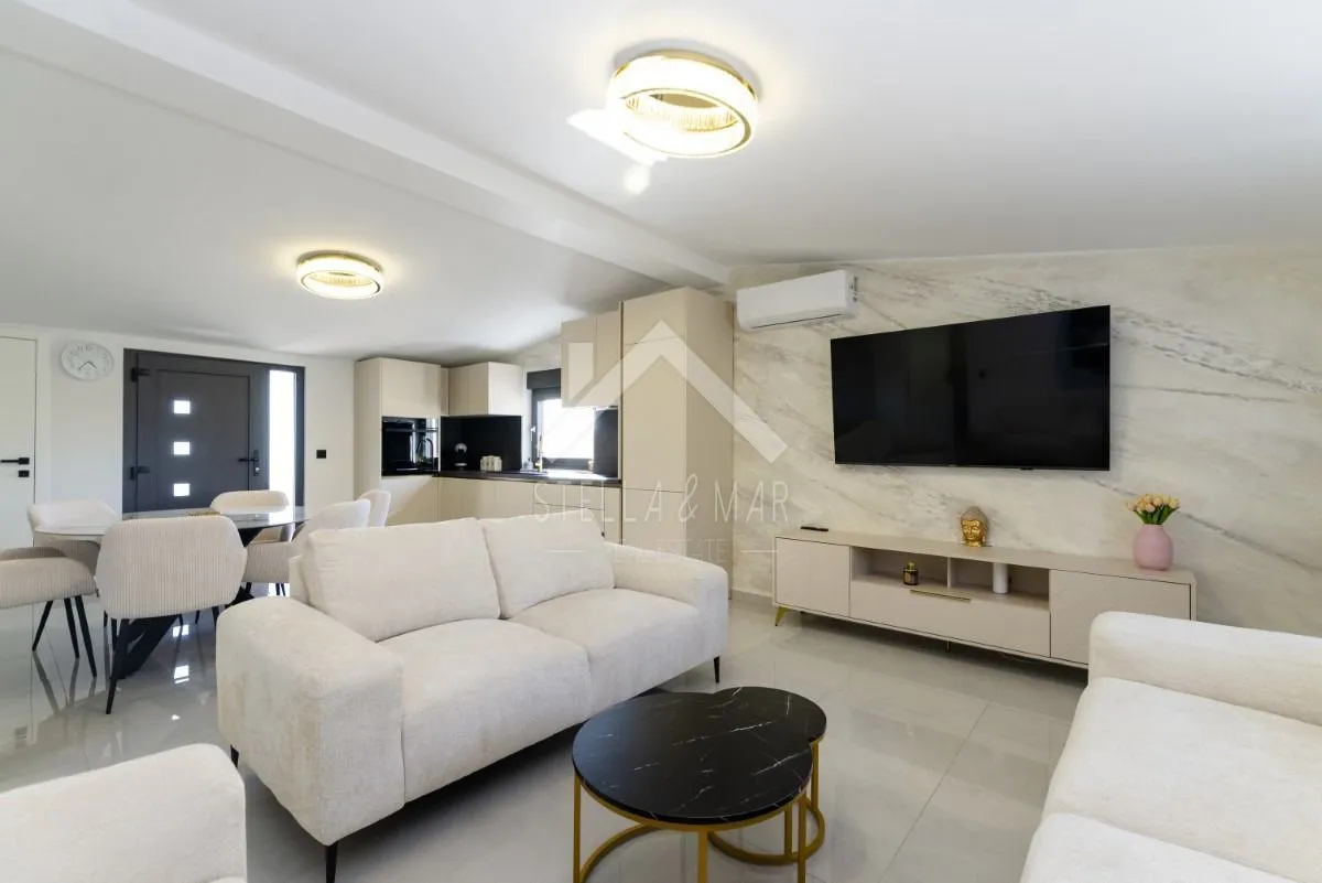 luksuzni apartman u centru vira - vir - slika 4