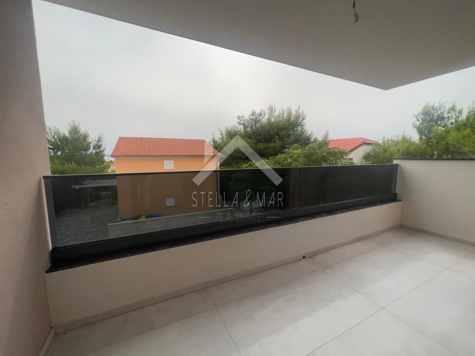 trosoban apartman sa predivnim pogledom na more - vir - slika 19