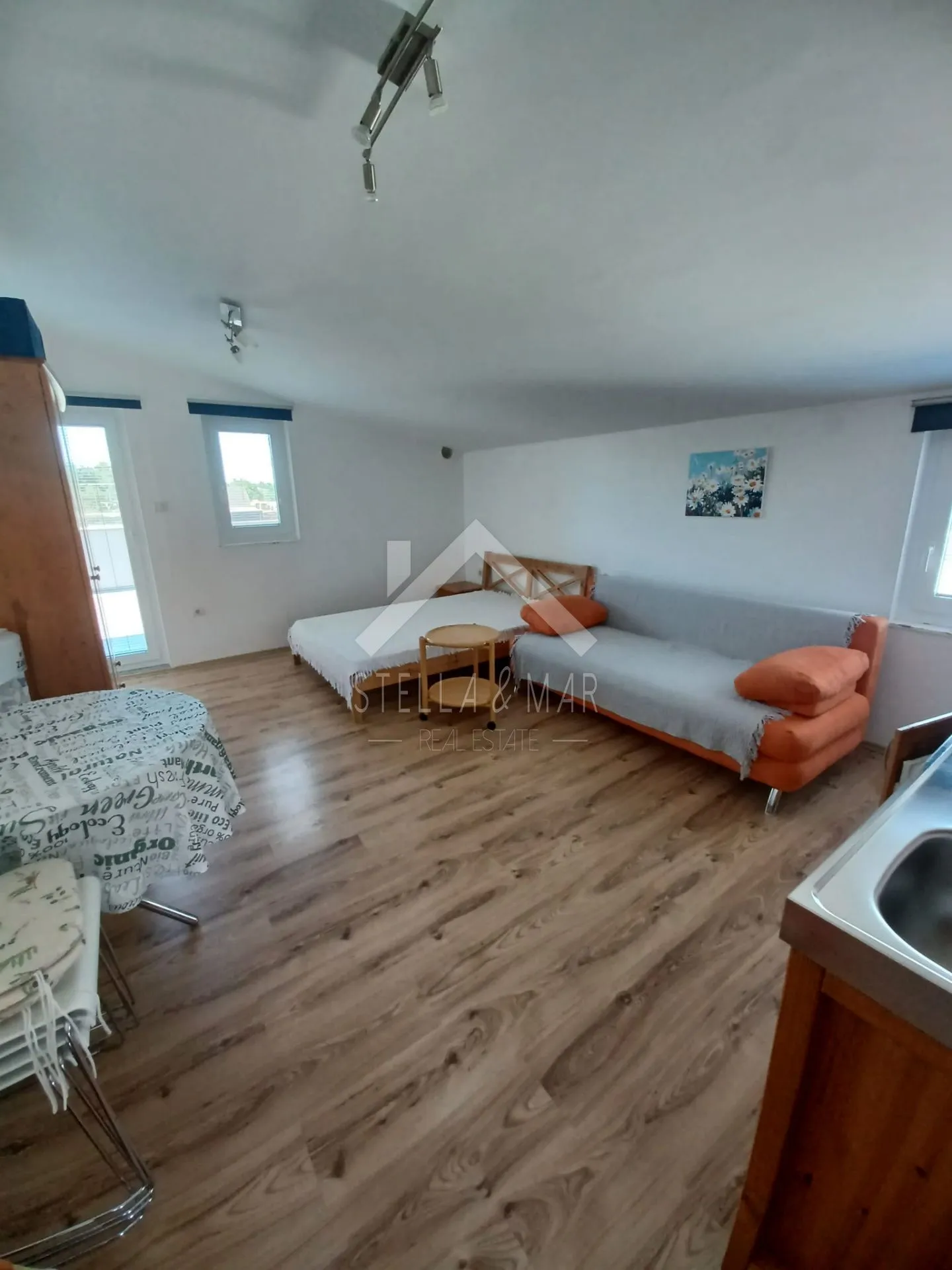 kuća sa tri apartmana - vir - slika 7