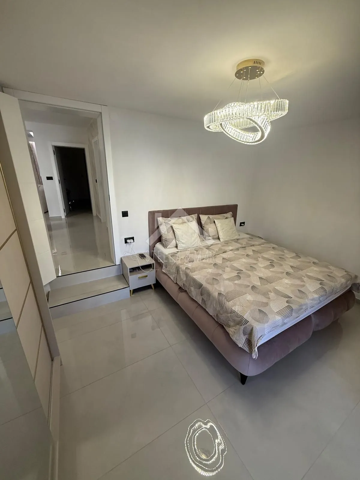 luksuzna villa sa dva apartmana i bazenom, centar - vir - slika 27