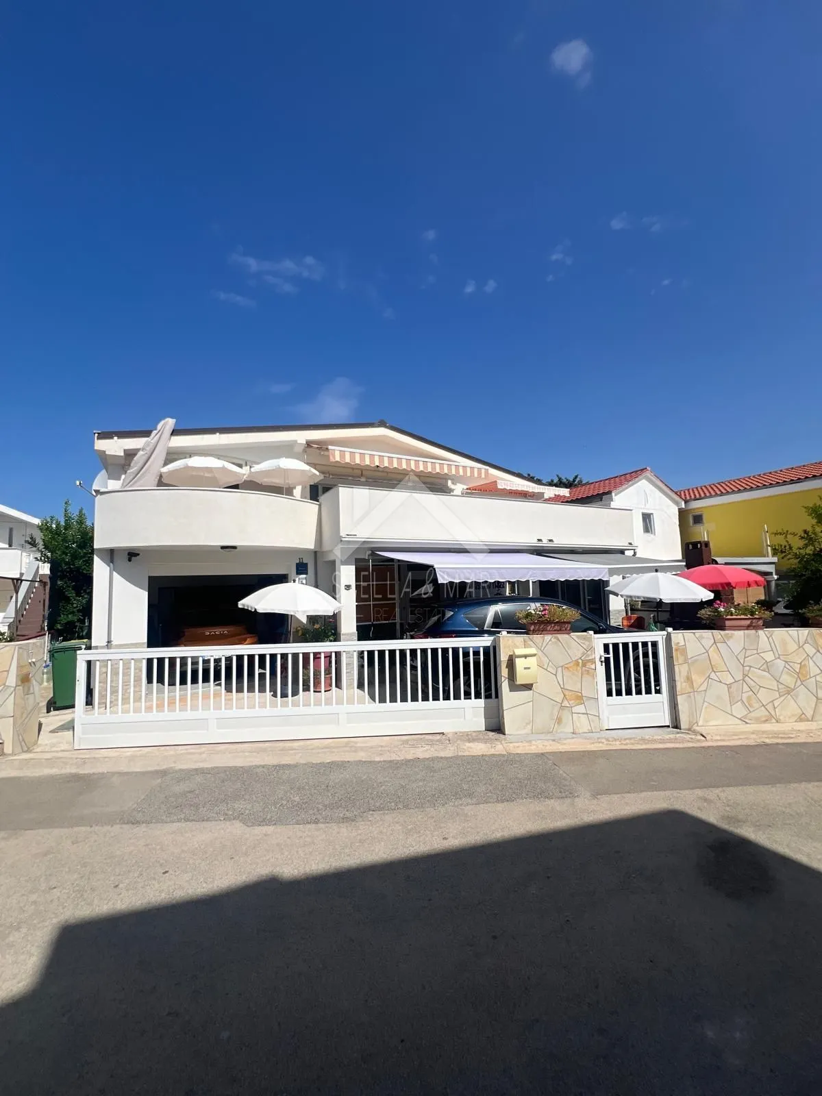 kuća sa tri apartmana, pogled na more - vir - slika 4
