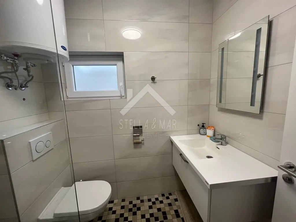 kuća sa 4 apartmana sa pogledom na more - vir - slika 21