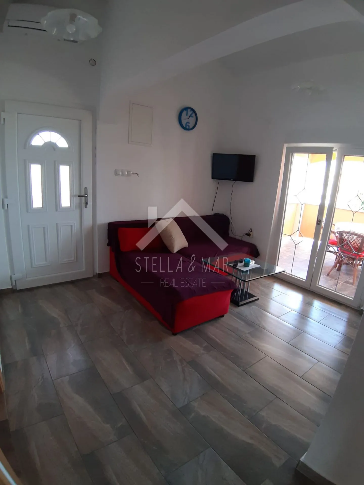 kuća sa 4 apartmana - vir - slika 5