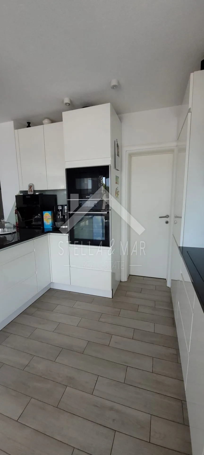 kuća sa 5 apartmana sa pogledom na more - vir - slika 7