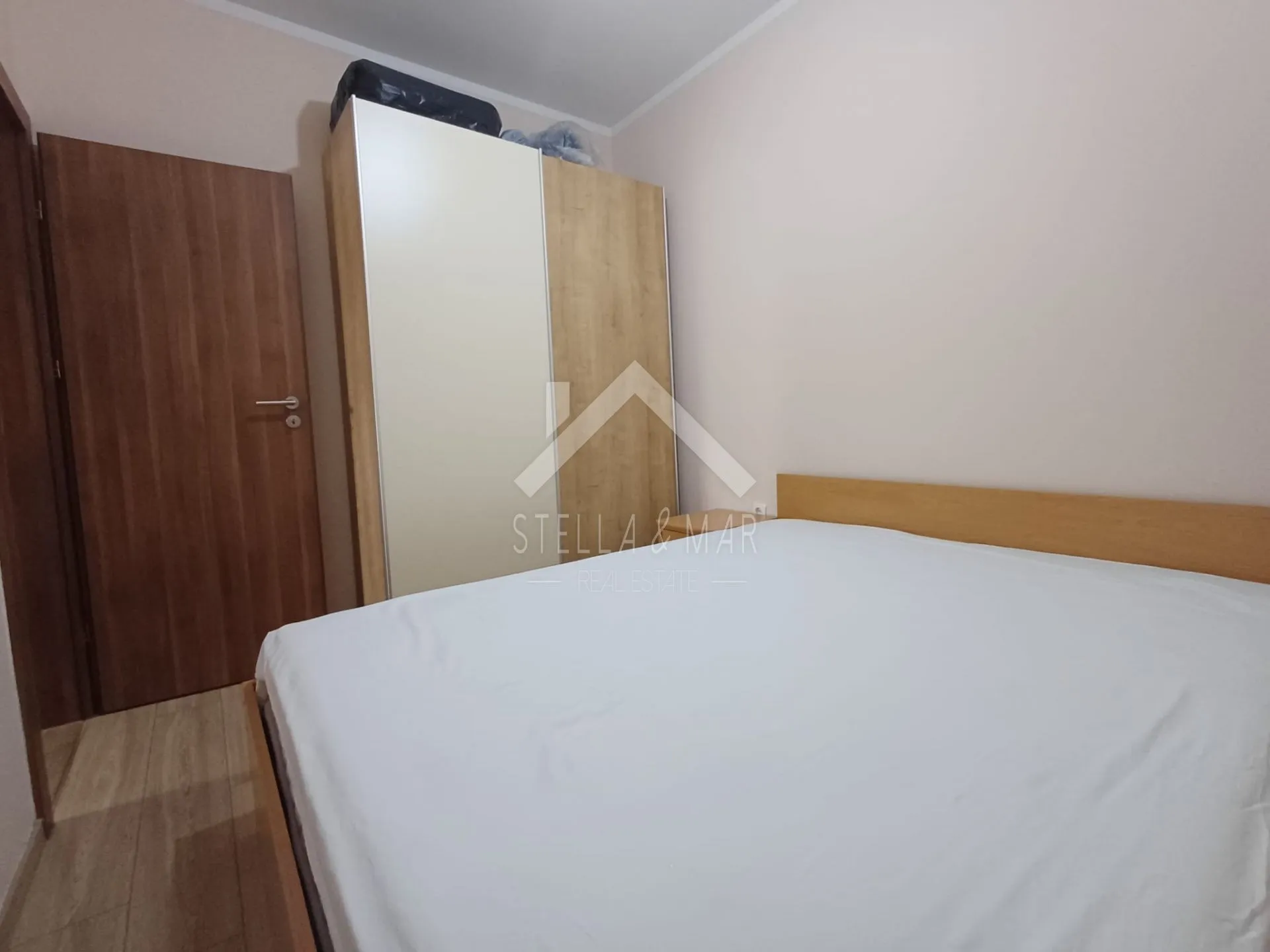 dvojna kuća sa dva stana na tri etaže,blizina mora - privlaka - slika 19