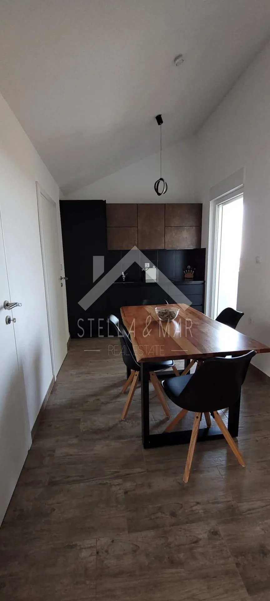 kuća sa 5 apartmana sa pogledom na more - vir - slika 35