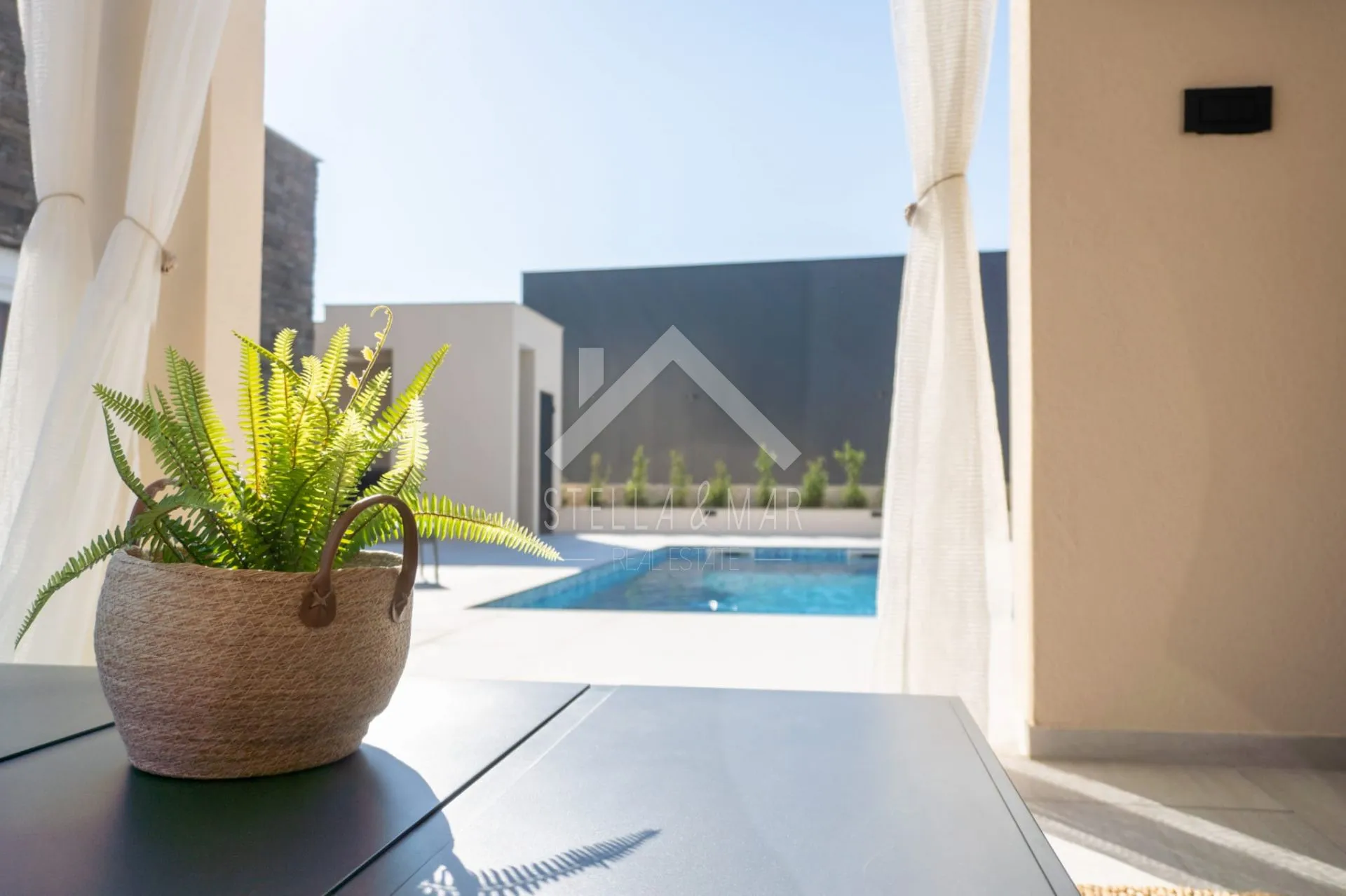 villa sa bazenom, pogled na more - privlaka - slika 4