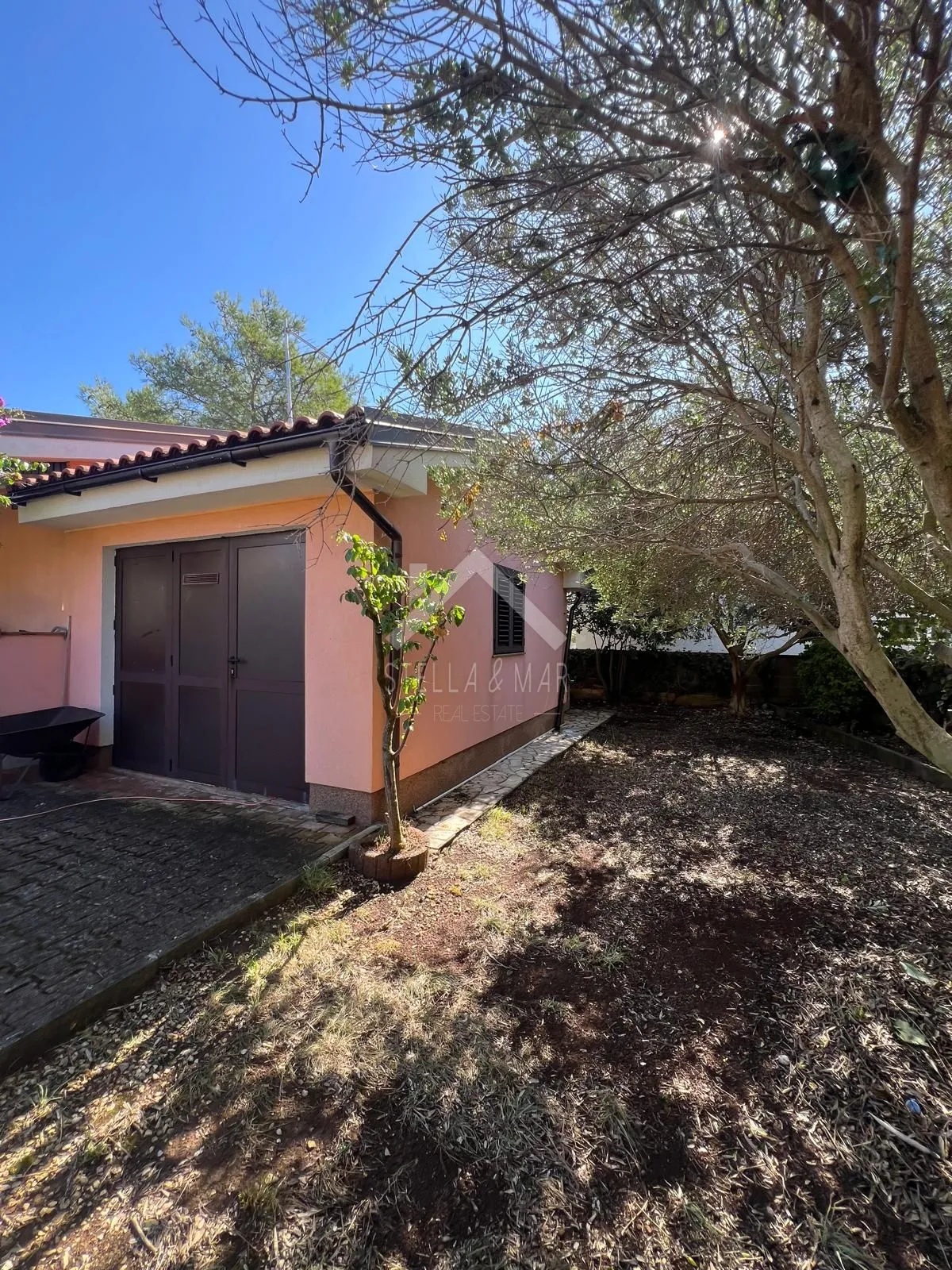 dvije prizemnice, zemljište 555m2 - vir - slika 18