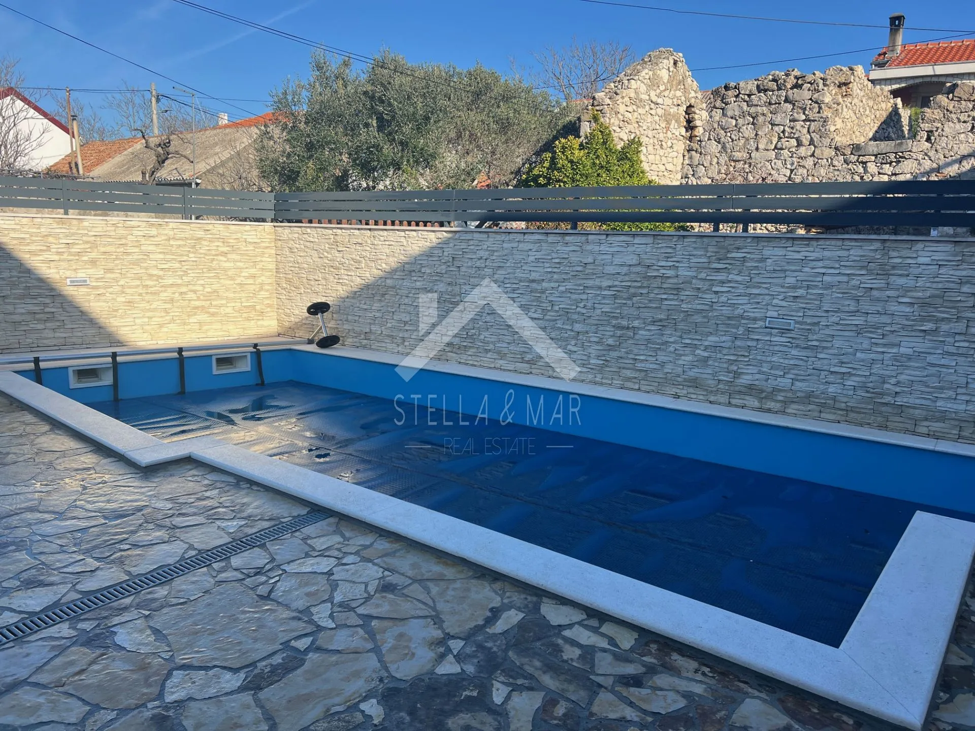 prekrasna mediteranska villa sa bazenom - vir - slika 5