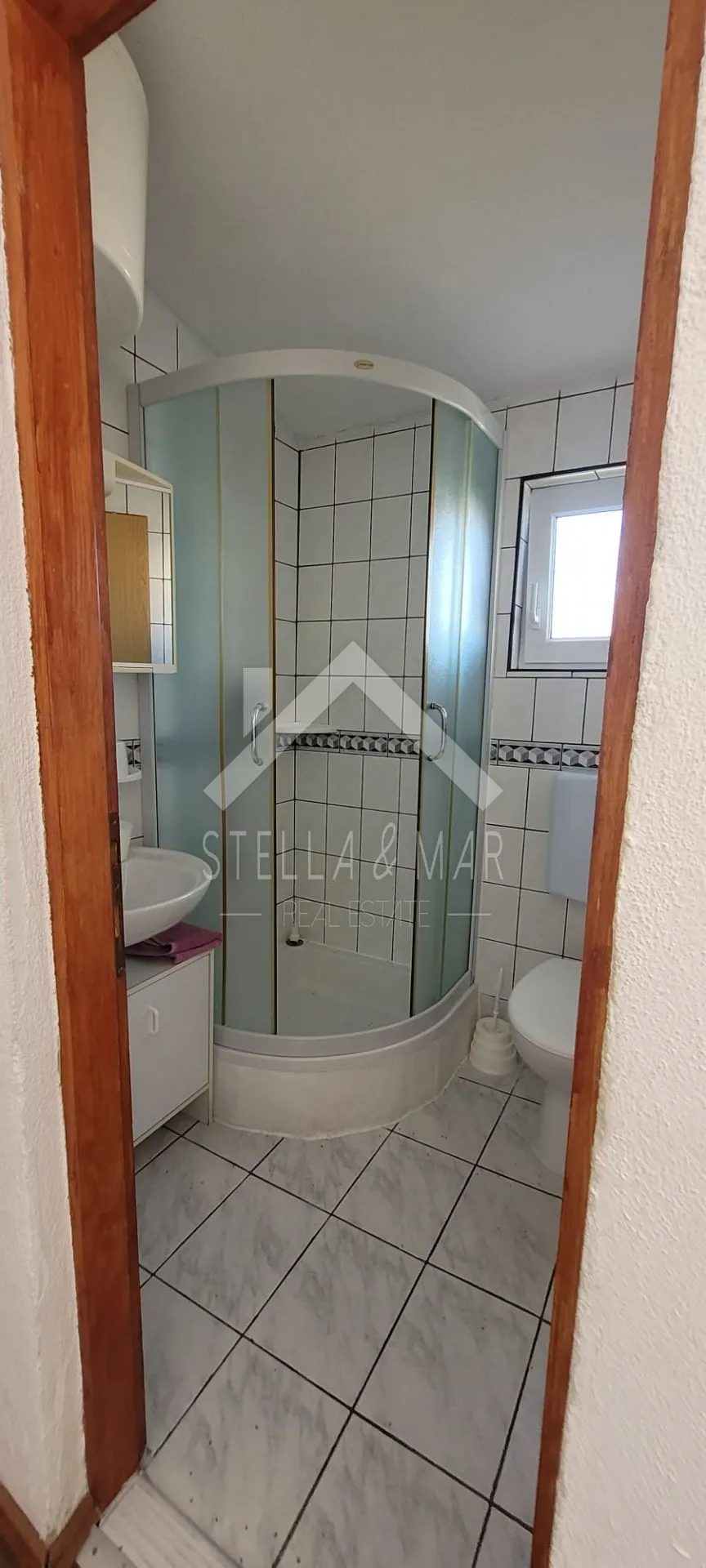 kuća sa 5 apartmana - vir - slika 14