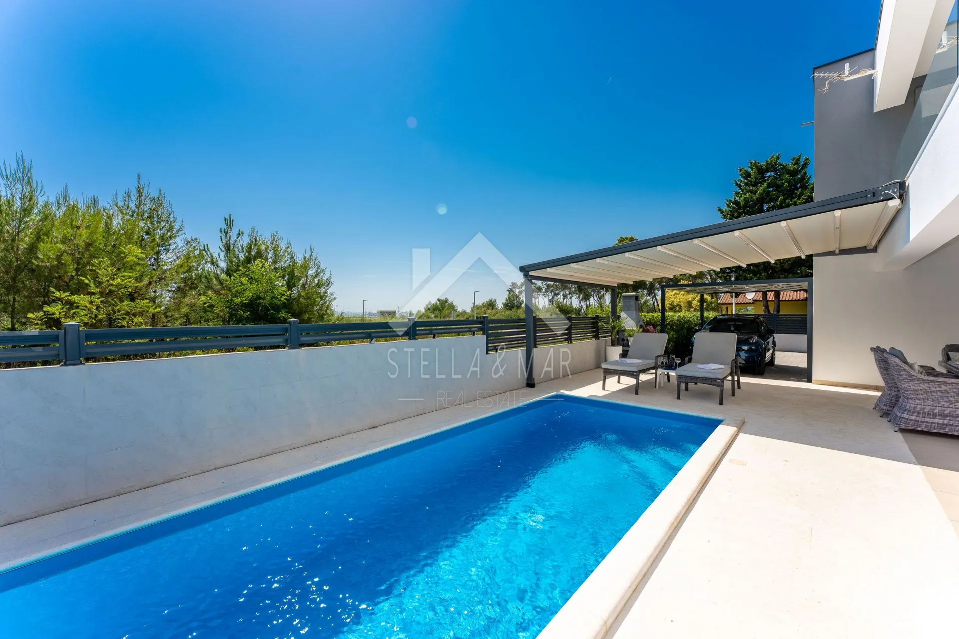 prekrasna villa , prvi red do mora - privlaka - slika 2