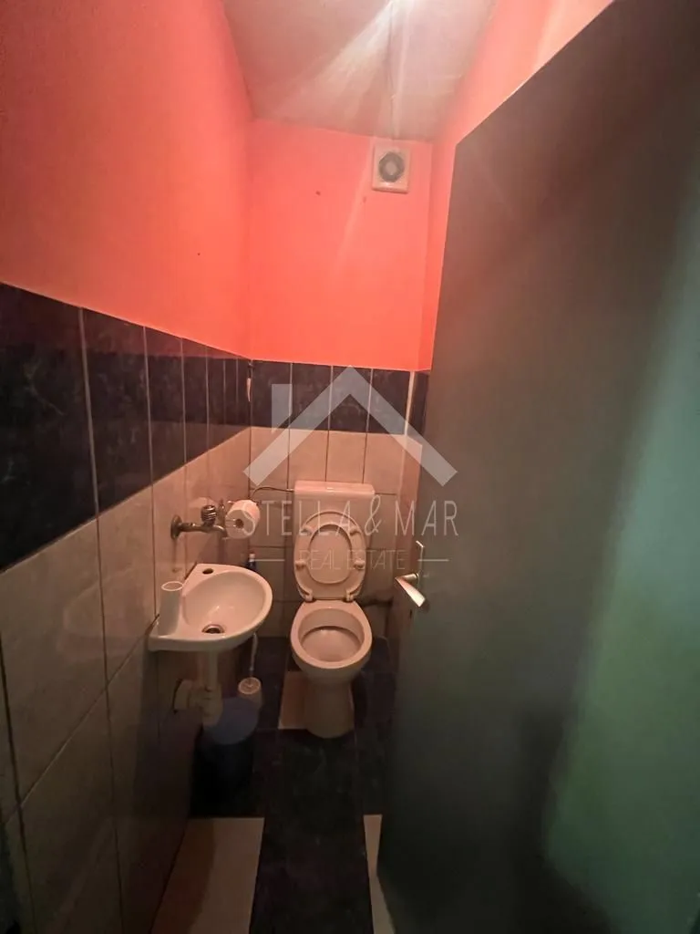 stan sa tri spavaće sobe, odlična lokacija - voštarnica, zadar - slika 9