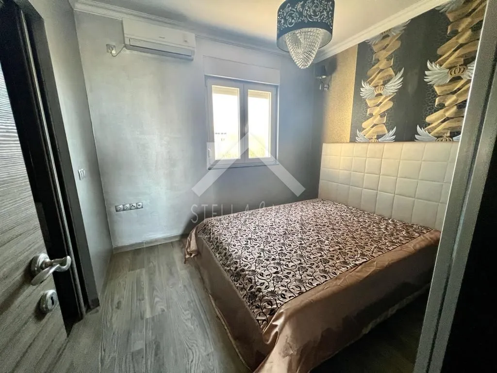 prekrasna vila sa bazenom - privlaka - slika 11