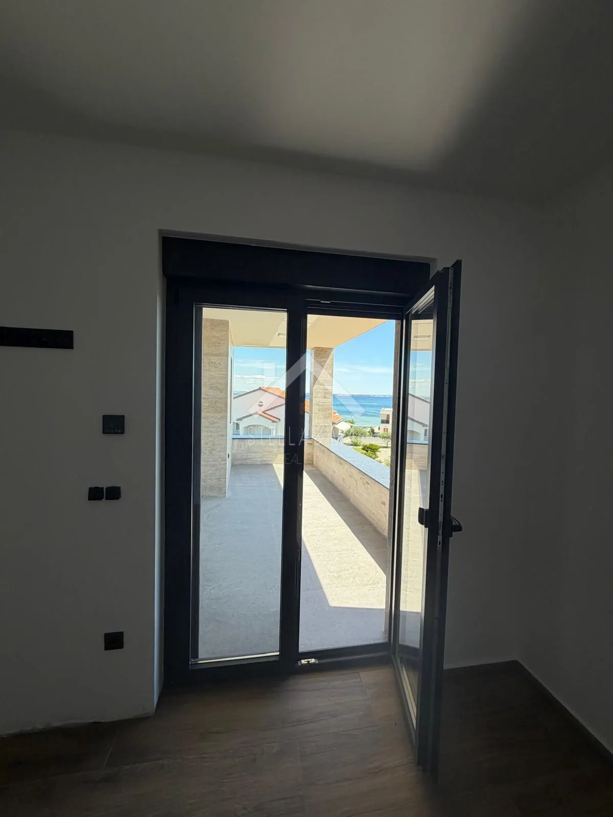 dvosobni apartman, pogled na more - vir - slika 16