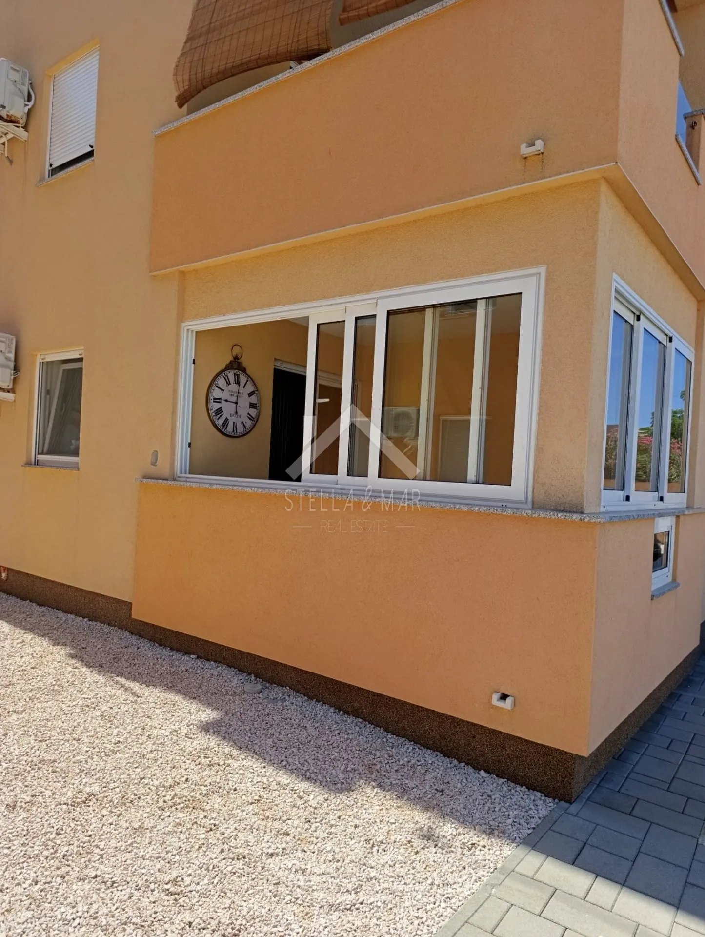 dvosobni apartman - vir - slika 20