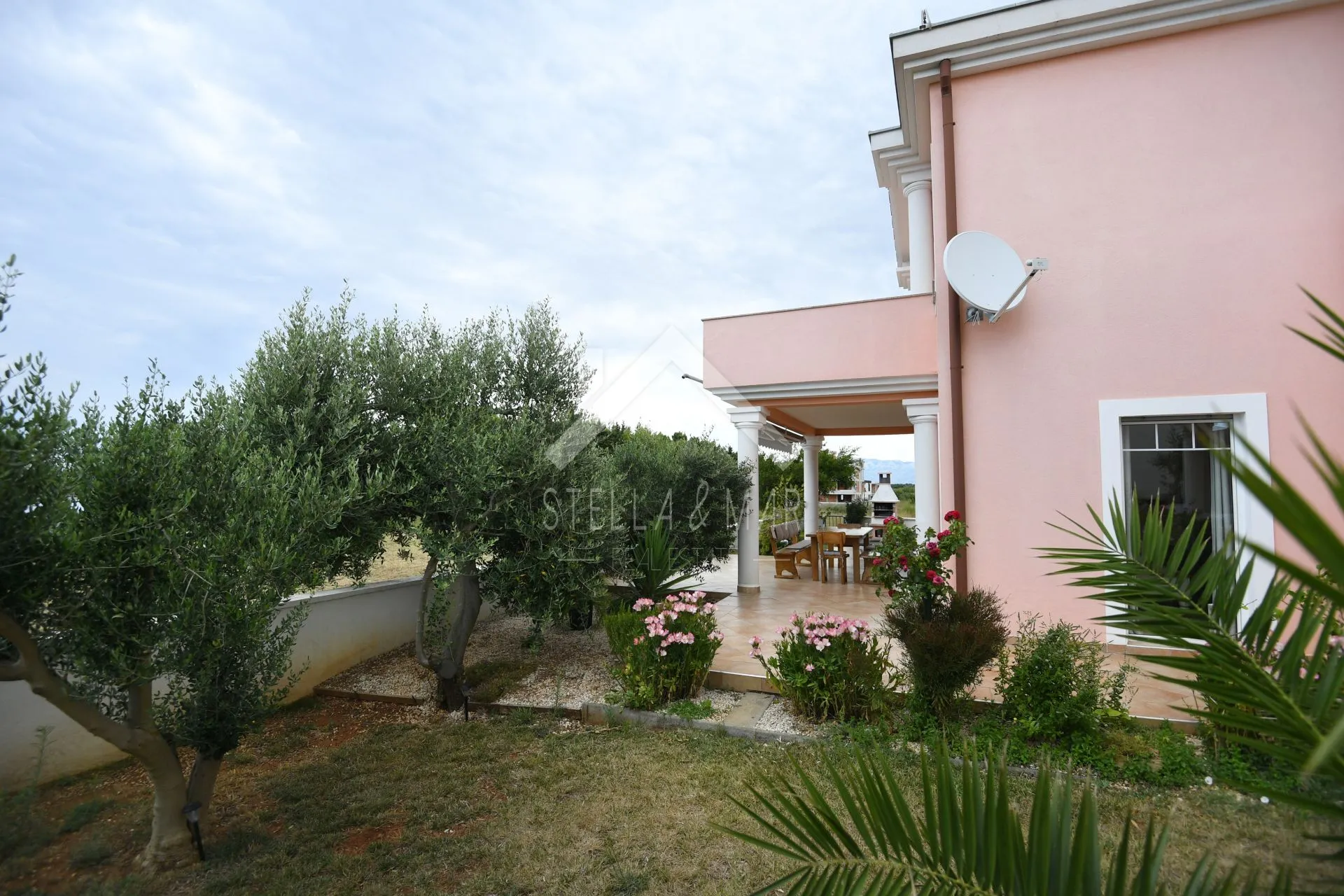 komforna kuća jedinstvenog stila sa pogledom - privlaka - slika 35