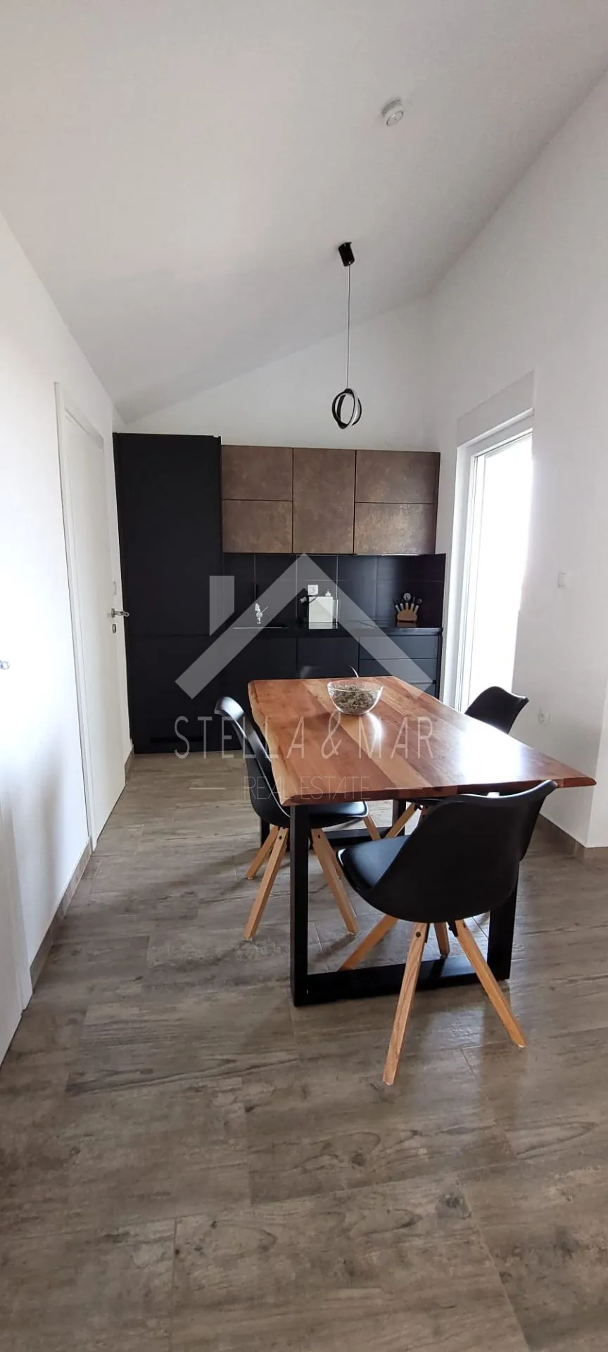 kuća sa 5 apartmana sa pogledom na more - vir - slika 27