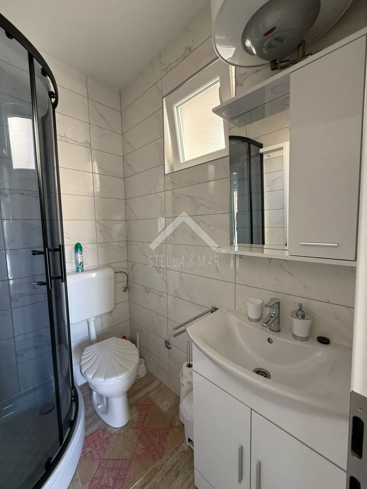 prizemlje kuće sa dva apartmana - vir - slika 29