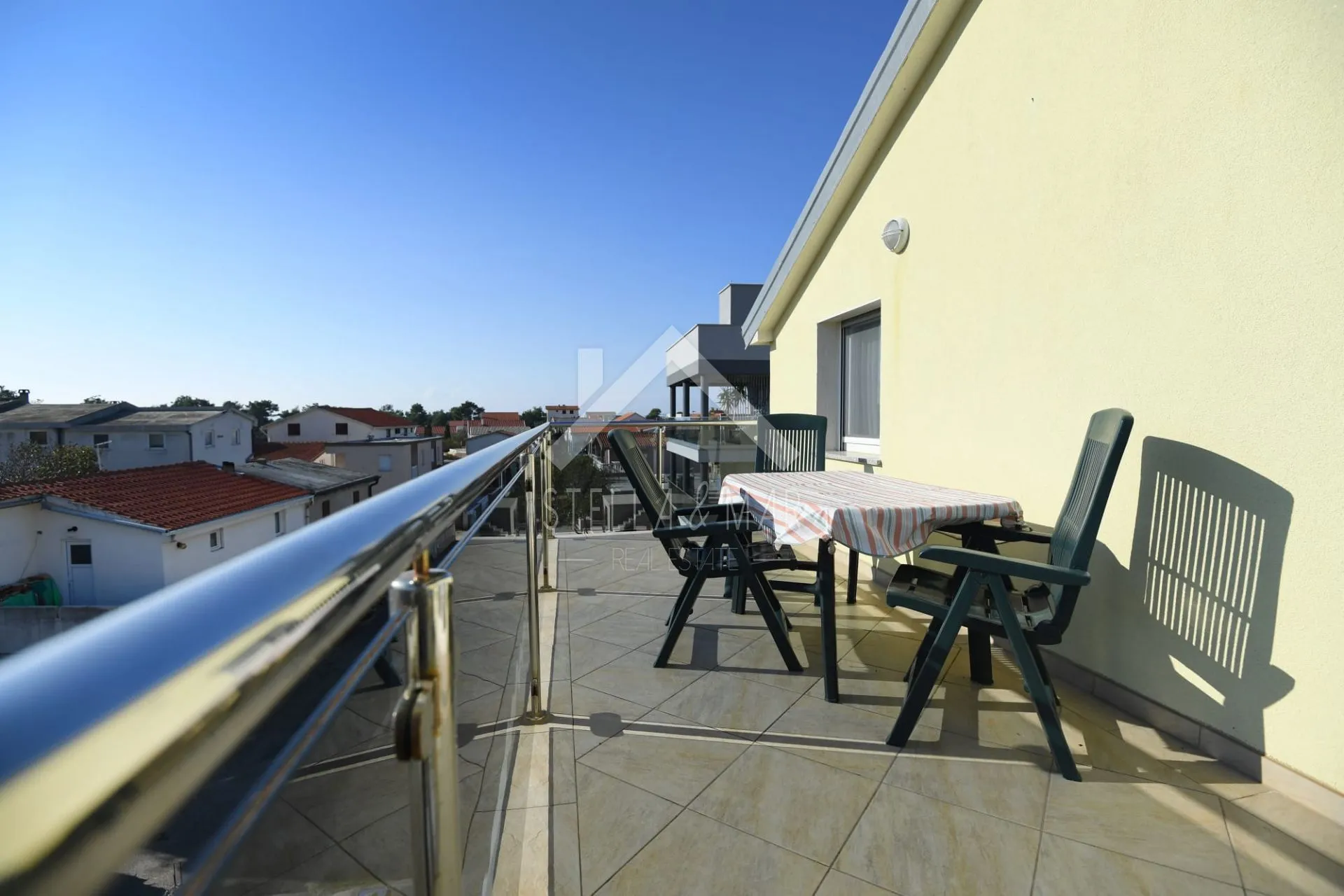 samostojeća kuća sa 5 apartmana - vir - slika 43