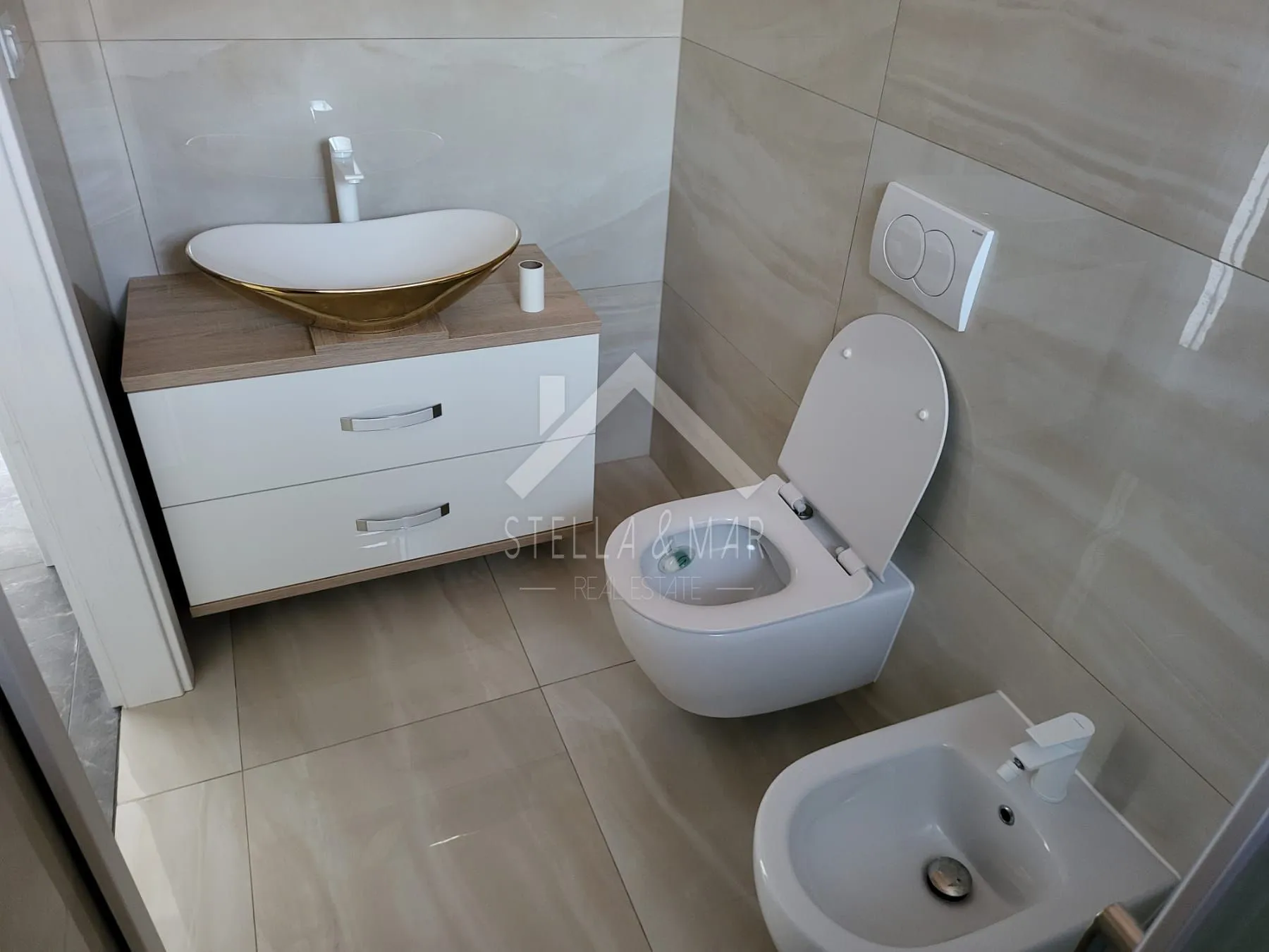 luksuzna villa sa bazenom u centru - vir - slika 31