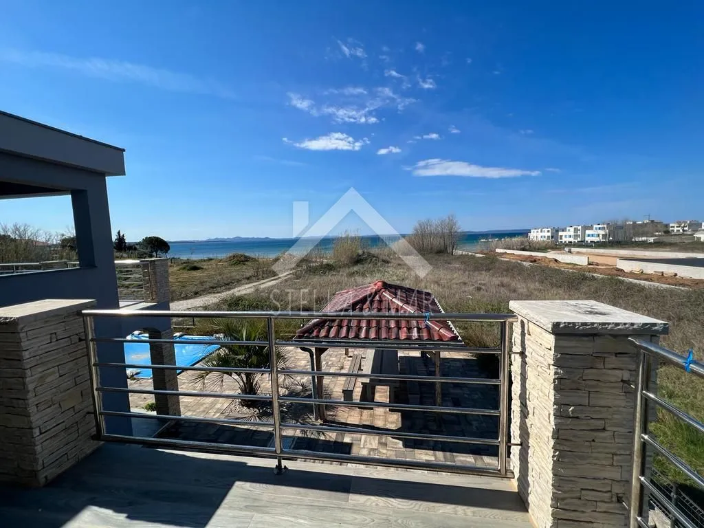 prekrasna vila sa bazenom - privlaka - slika 22
