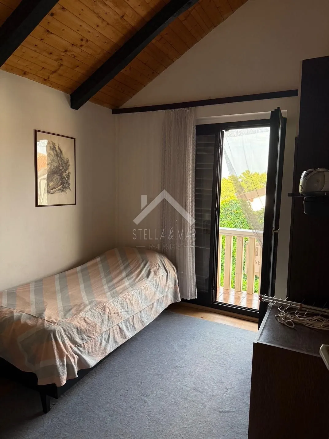 kuća sa dva apartmana drugi red od mora - vir - slika 20