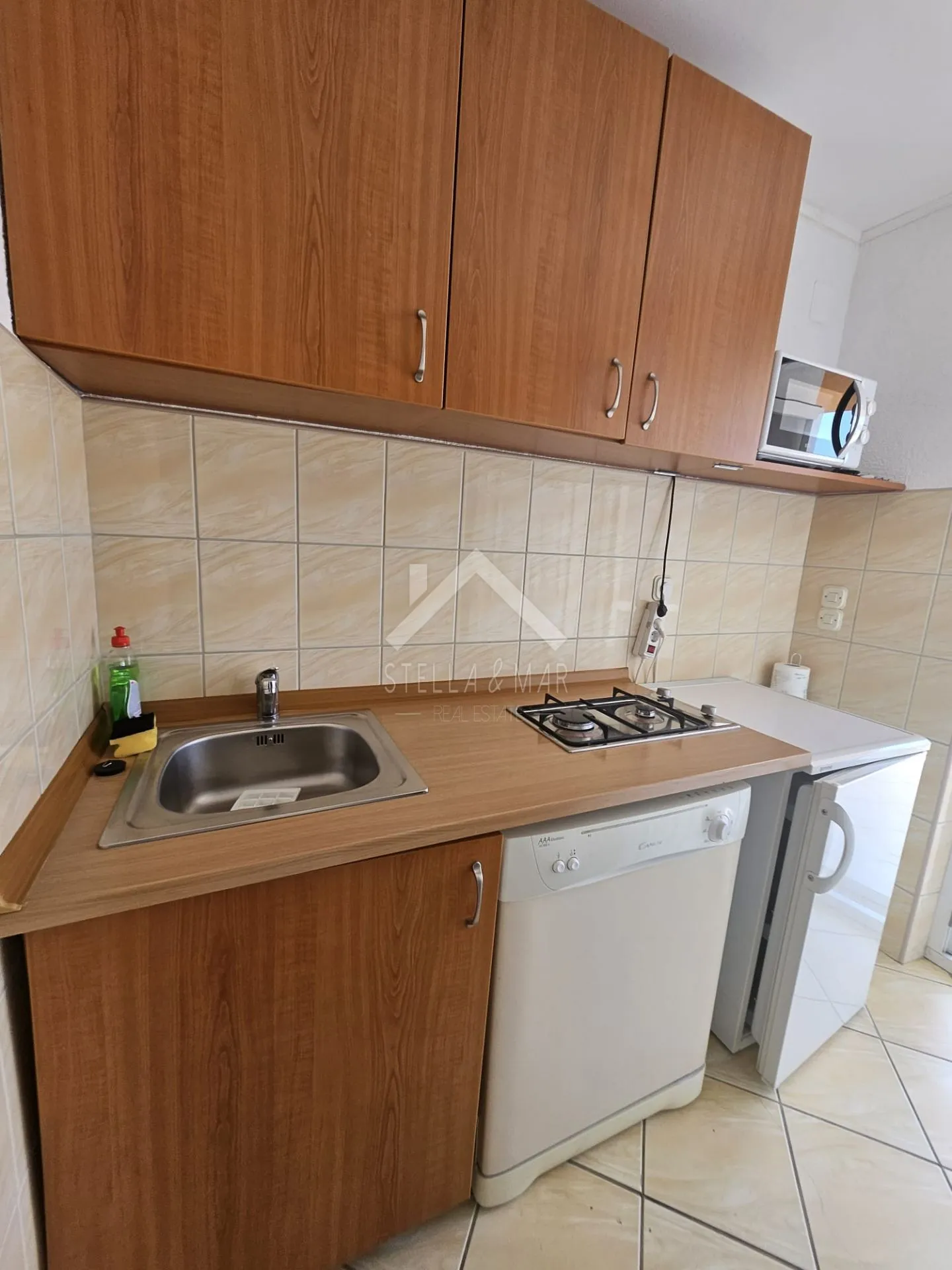 kuća sa 4 apartmana - vir - slika 6