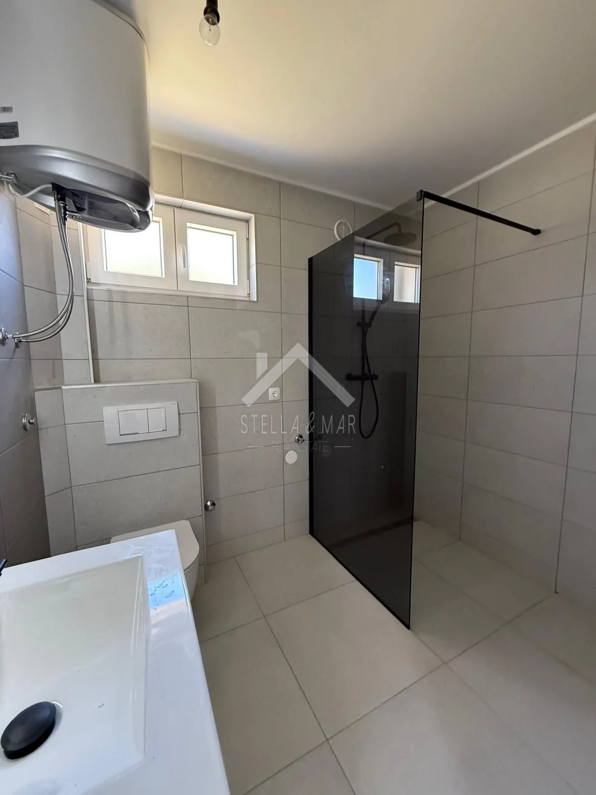 prizemlje kuće sa prostranom terasom, 80m do mora - vir - slika 9