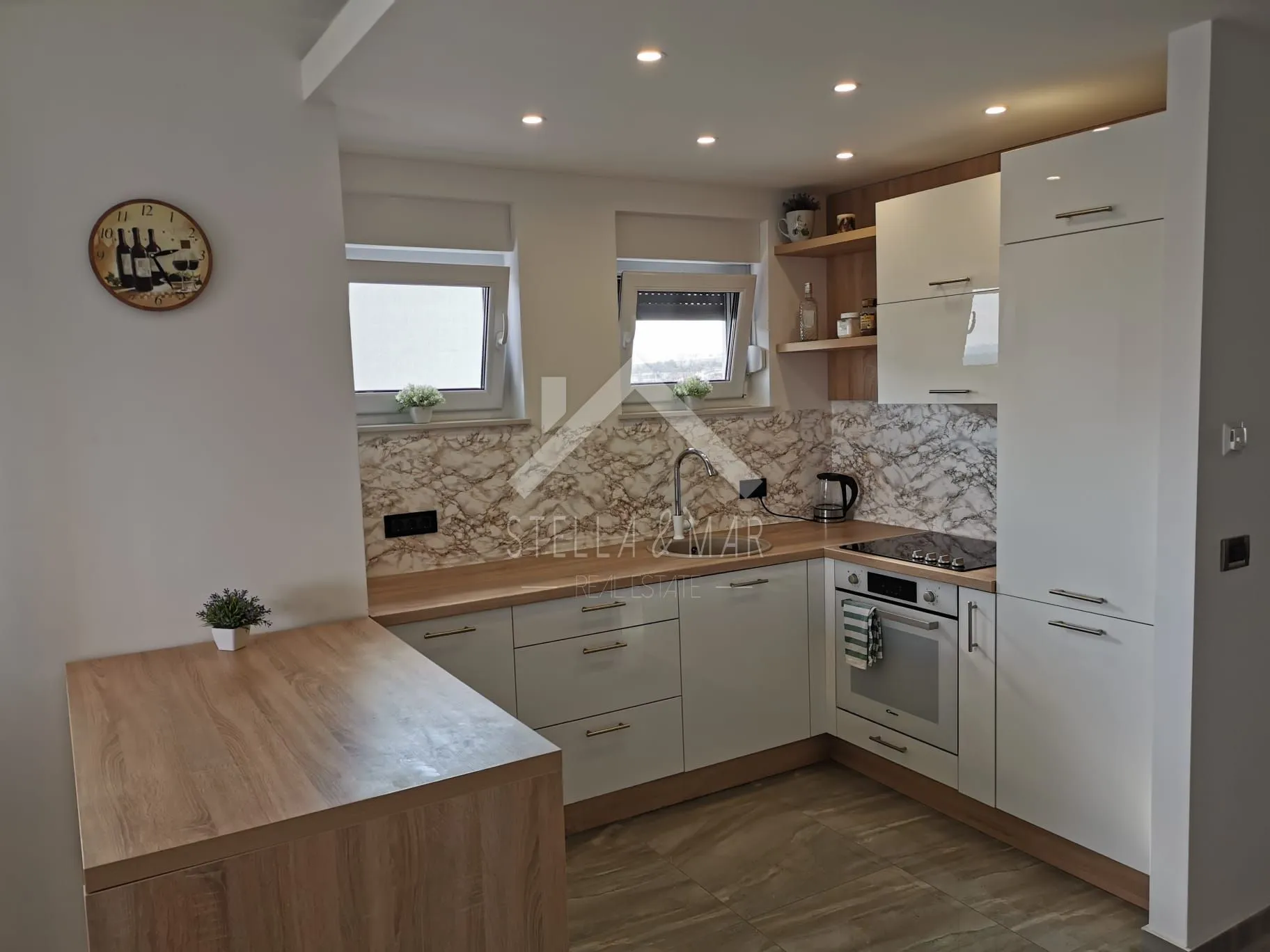 penthouse sa pogledom na more centar- vir - slika 6