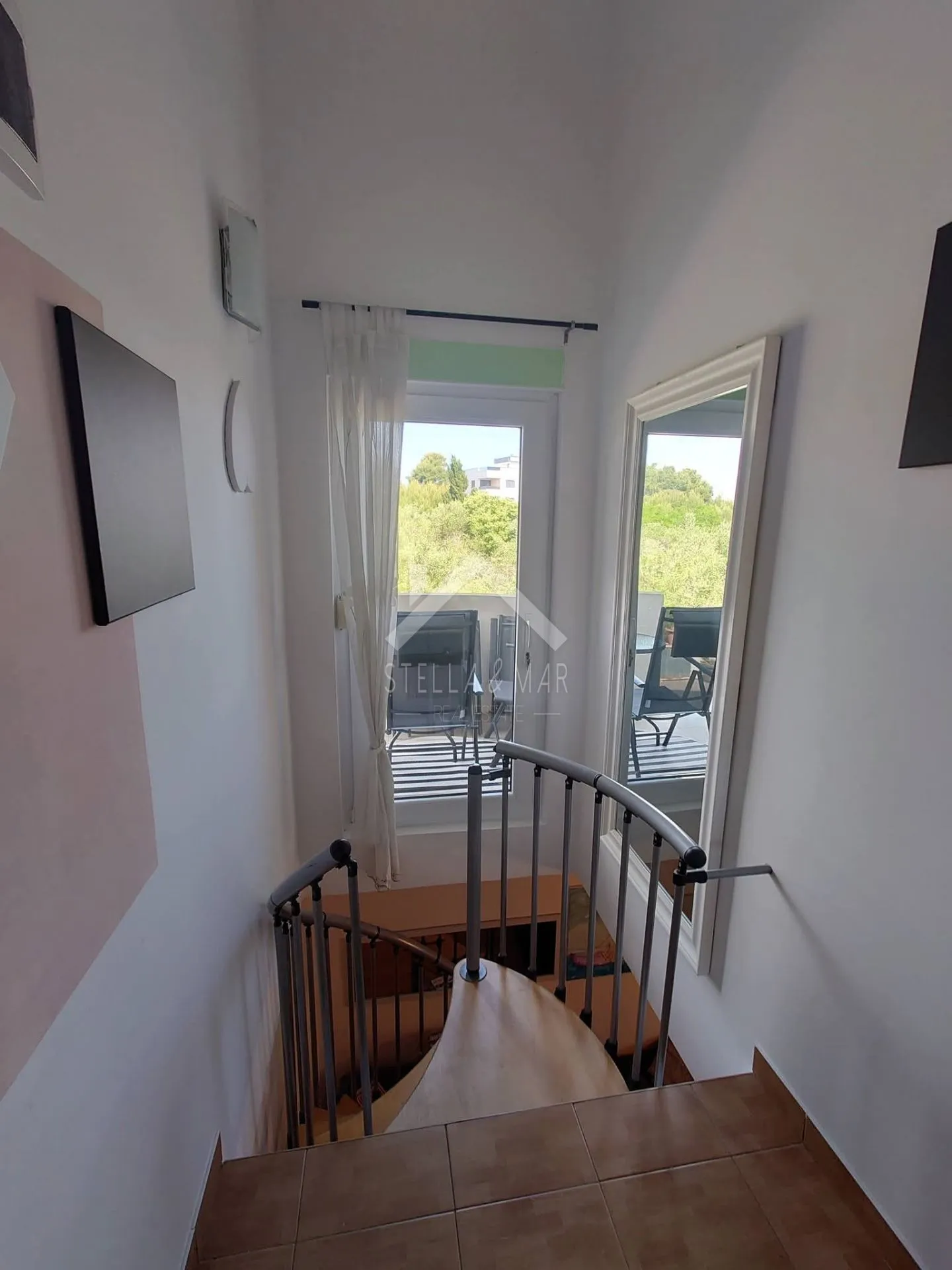 dvoetažni apartman, centar - vir - slika 12