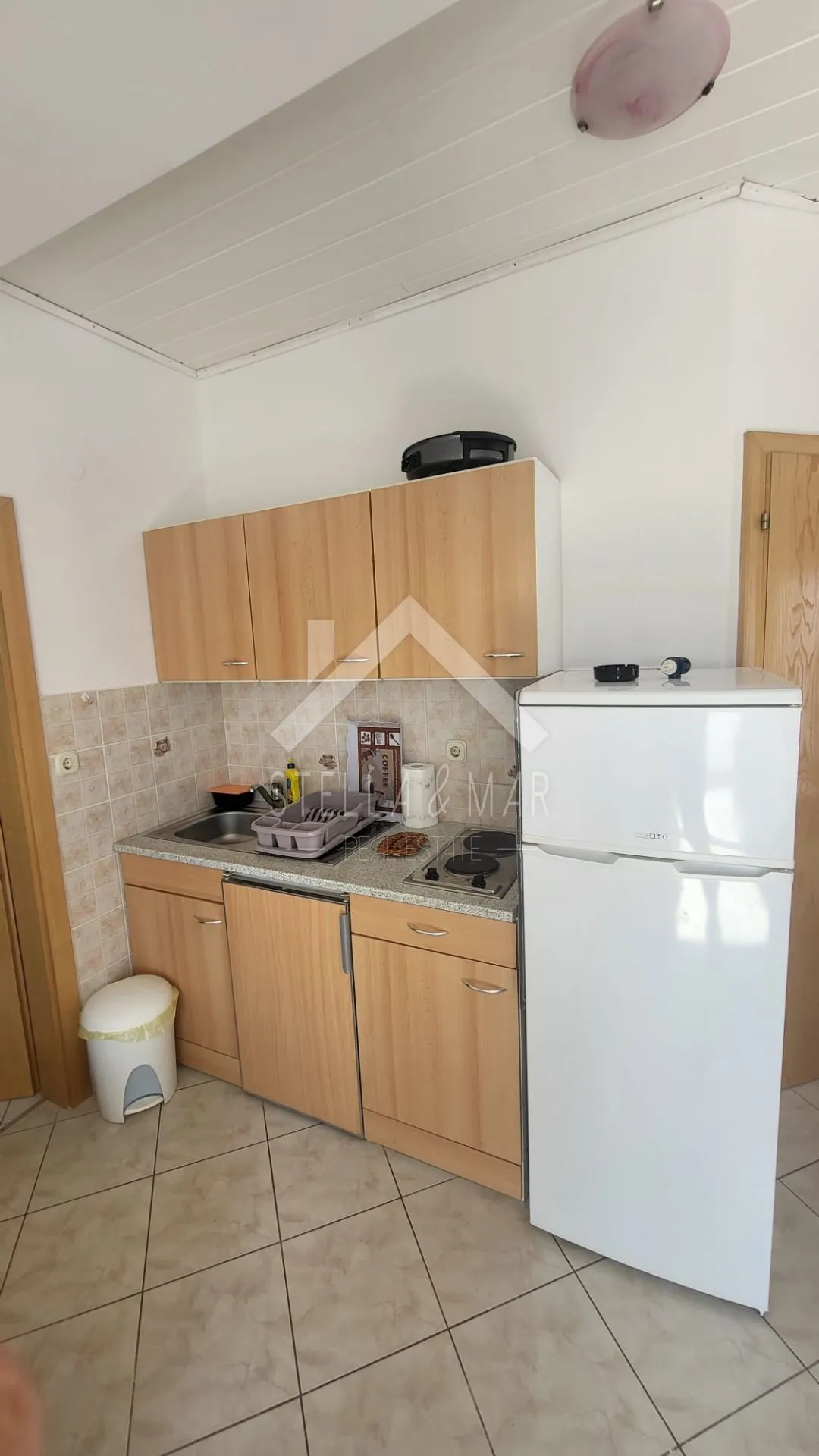 kuća sa 5 apartmana, 150m do mora - vir - slika 17