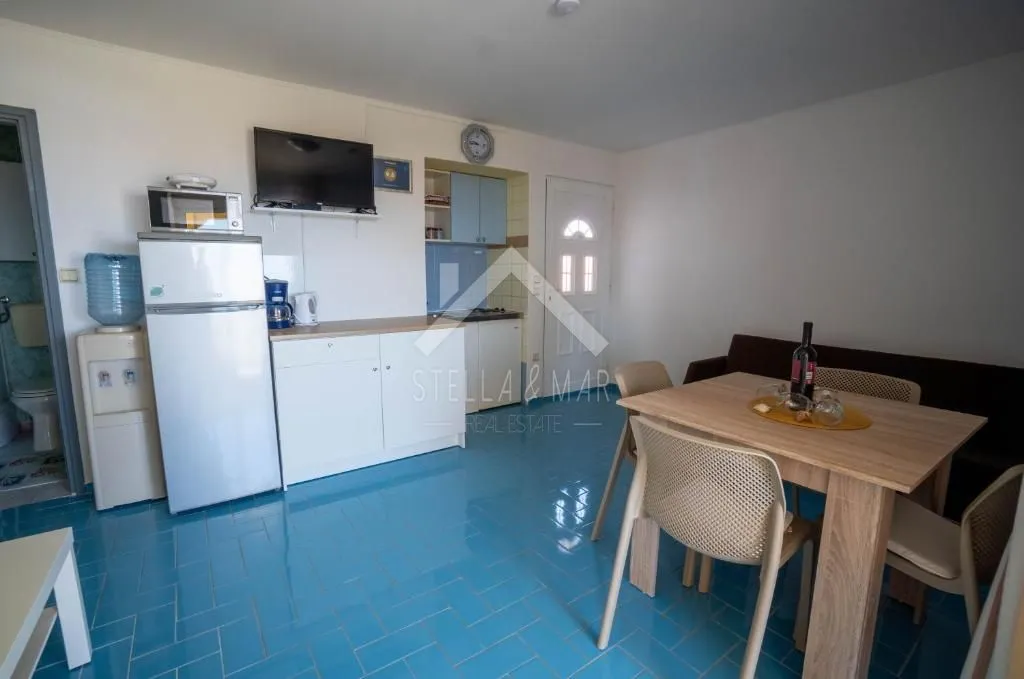samostojeća kuća sa 5 apartmana - vir - slika 9