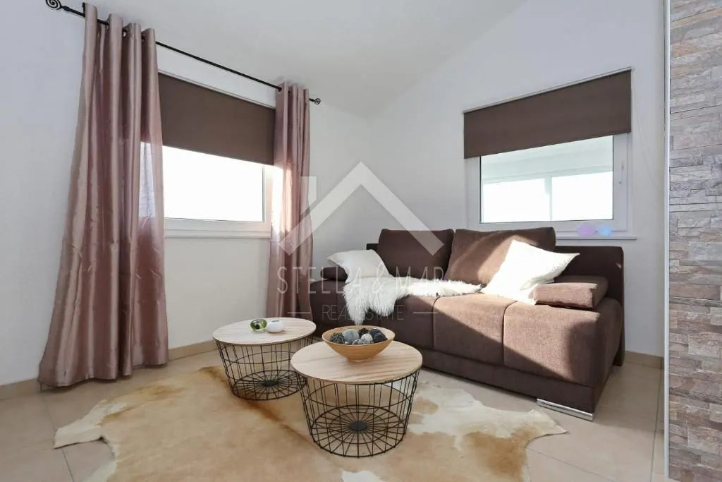 apartmanska kuća, novouređena, pogled na more - vir - slika 9