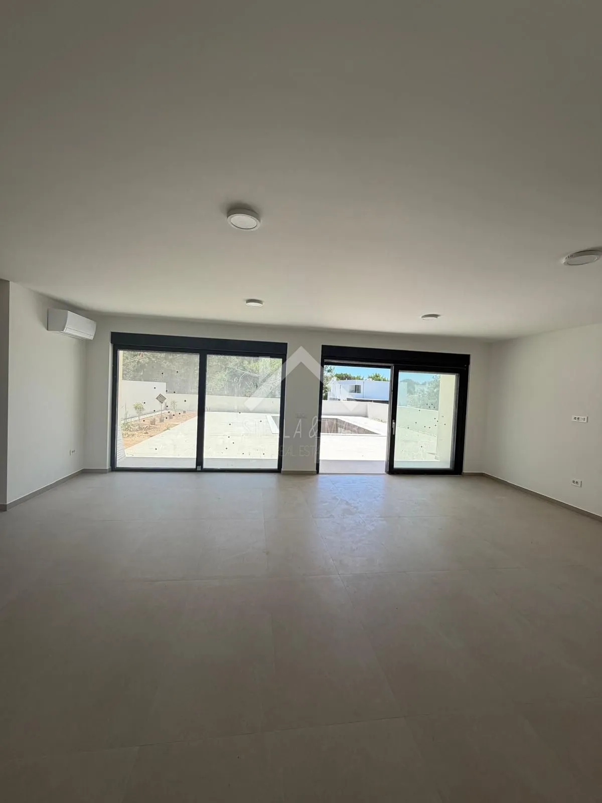 moderna, vrlo komforna vila sa bazenom 150m do mora - vir - slika 10