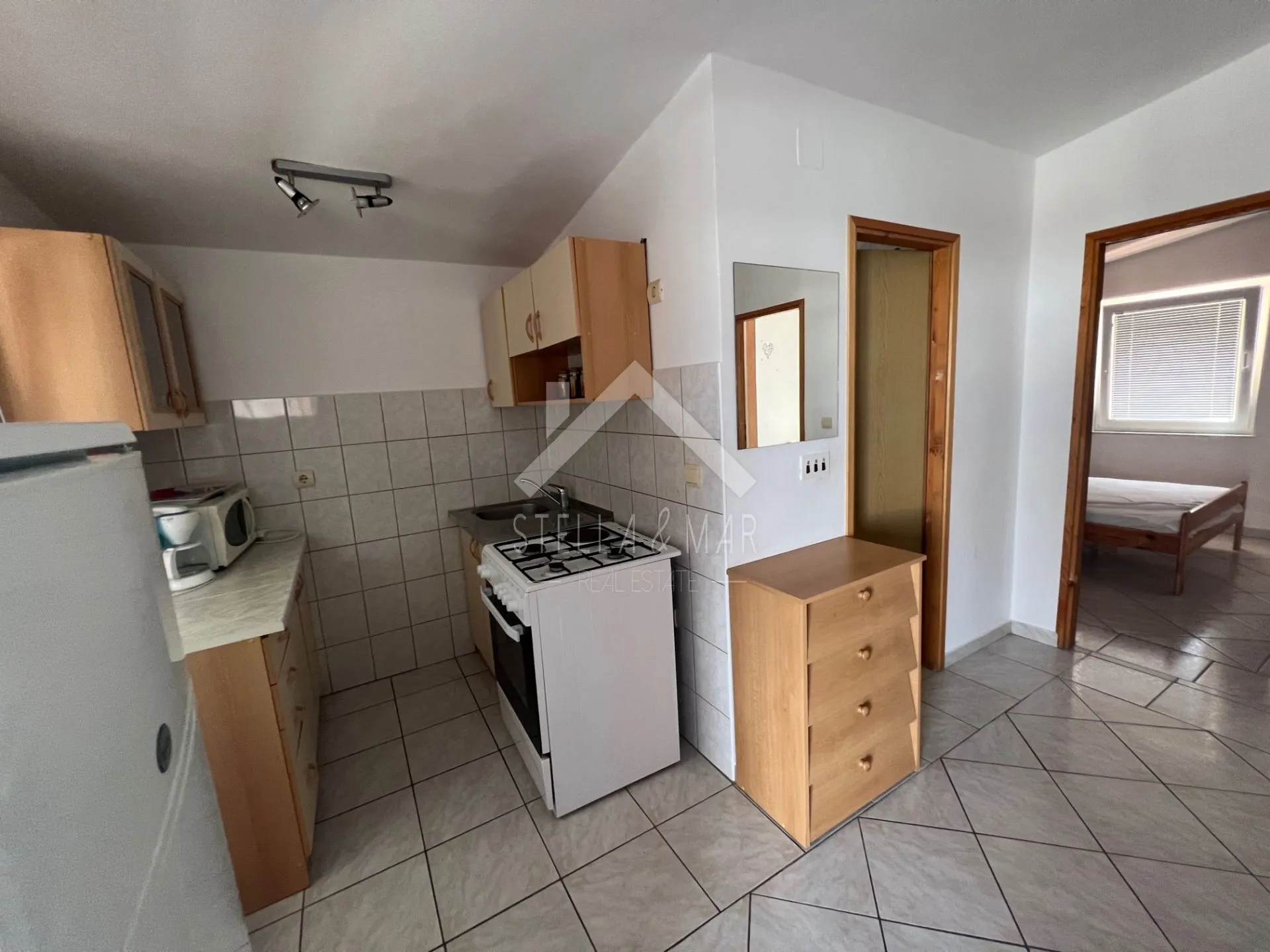 kuća sa 4 apartmana, 50 metara od mora - vir - slika 8