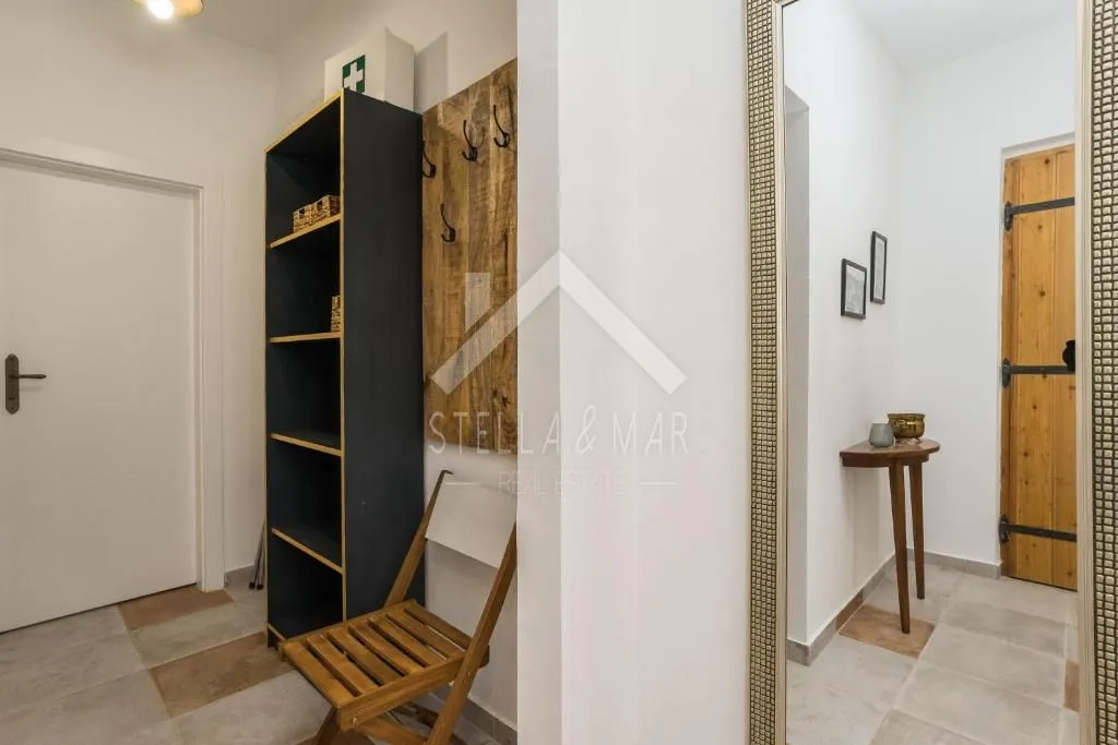 vila sa bazenom - zaton - slika 12