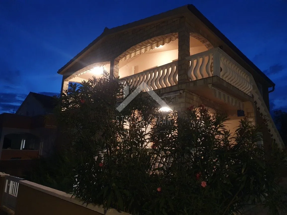 kuća sa 3 apartmana, pogled na more - vir - slika 15