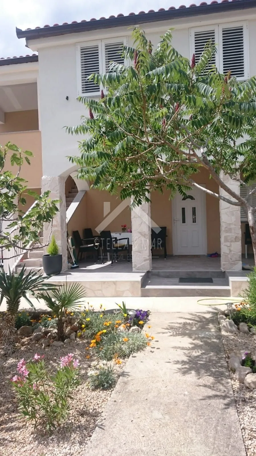 kuća sa tri stana, novogradnja - vir - slika 18