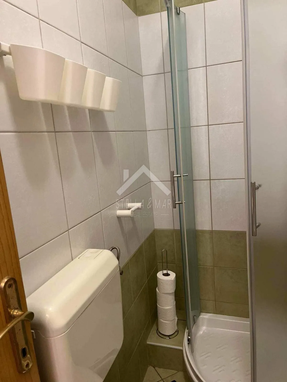 kuća sa 4 apartmana, neposredna blizina mora - vir - slika 29