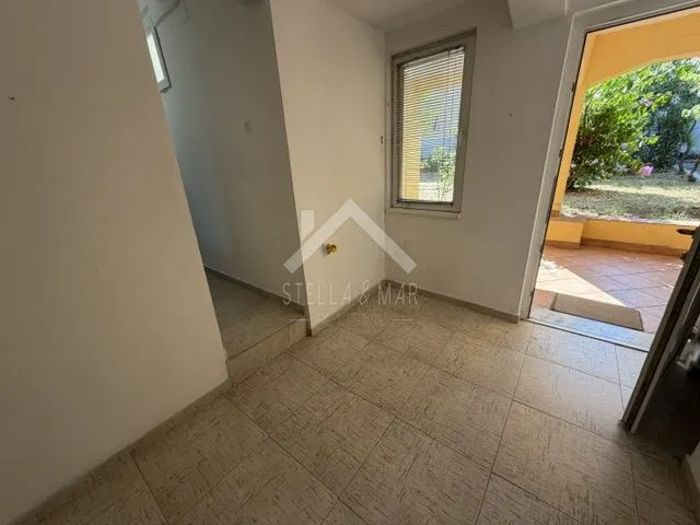 kuća sa dva stana, atraktivna lokacija - zadar - slika 12