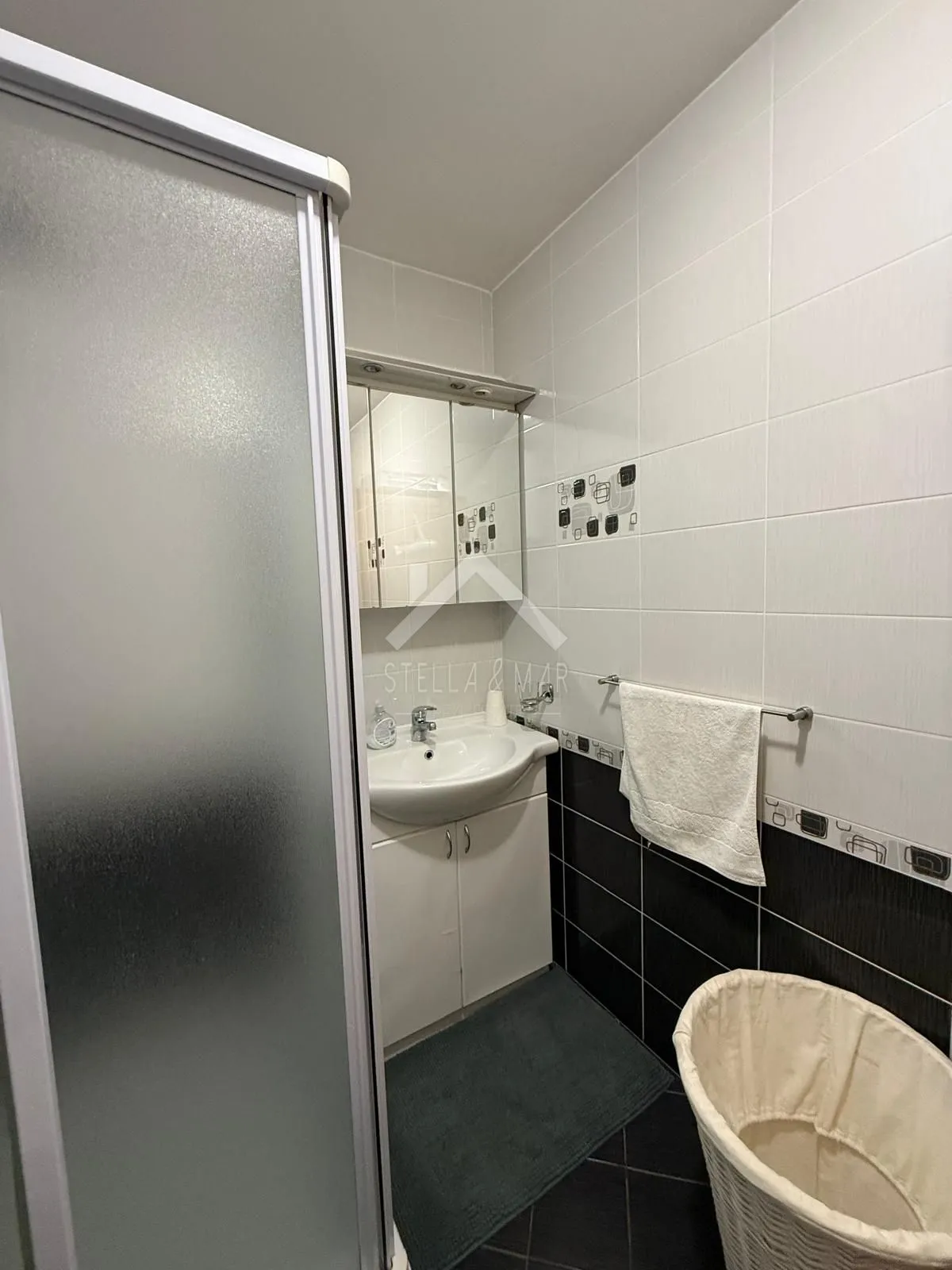 prekrasan apartman 50m do mora i plaže - vir - slika 16