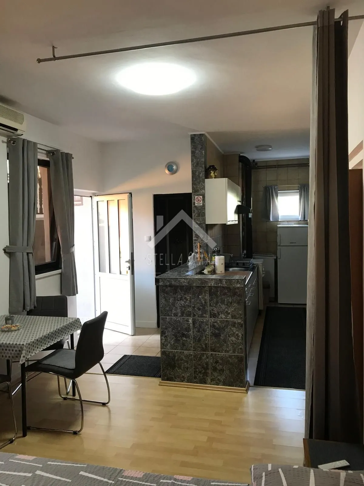 kuća sa 4 apartmana, južna strana - vir - slika 30