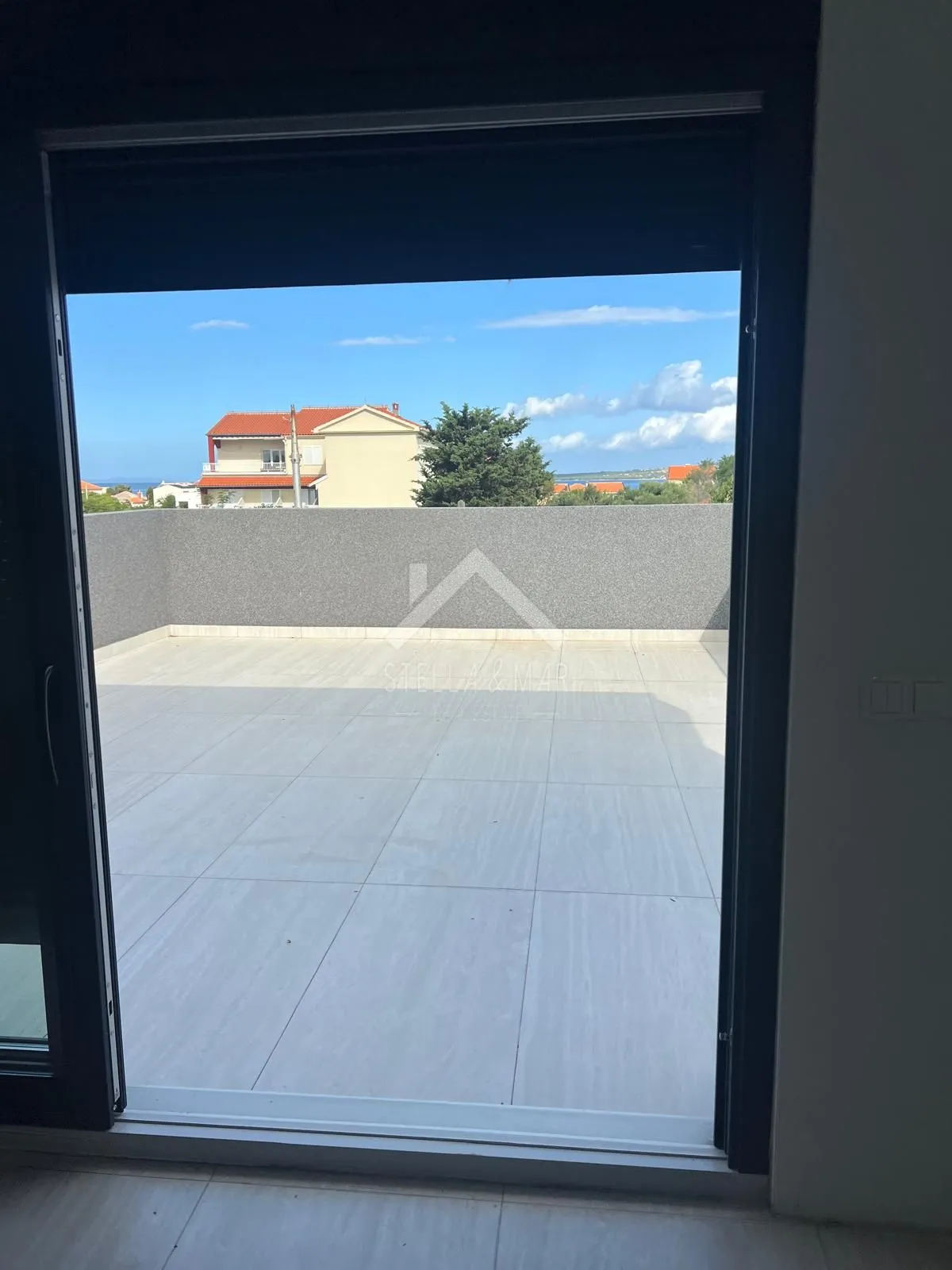 penthouse sa krovnom terasom - privlaka - slika 12