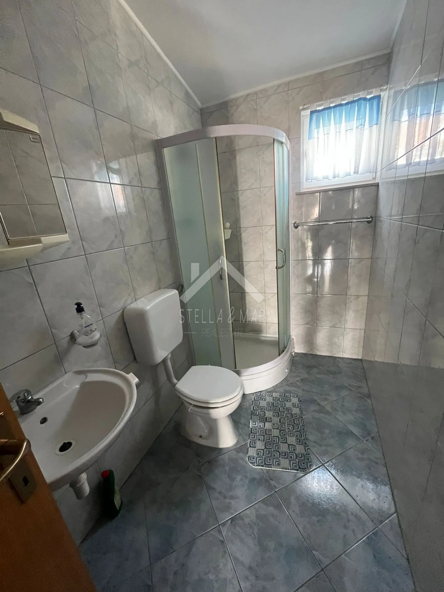 top lokacija! kuća sa 5 apartmana, centar - vir - slika 26