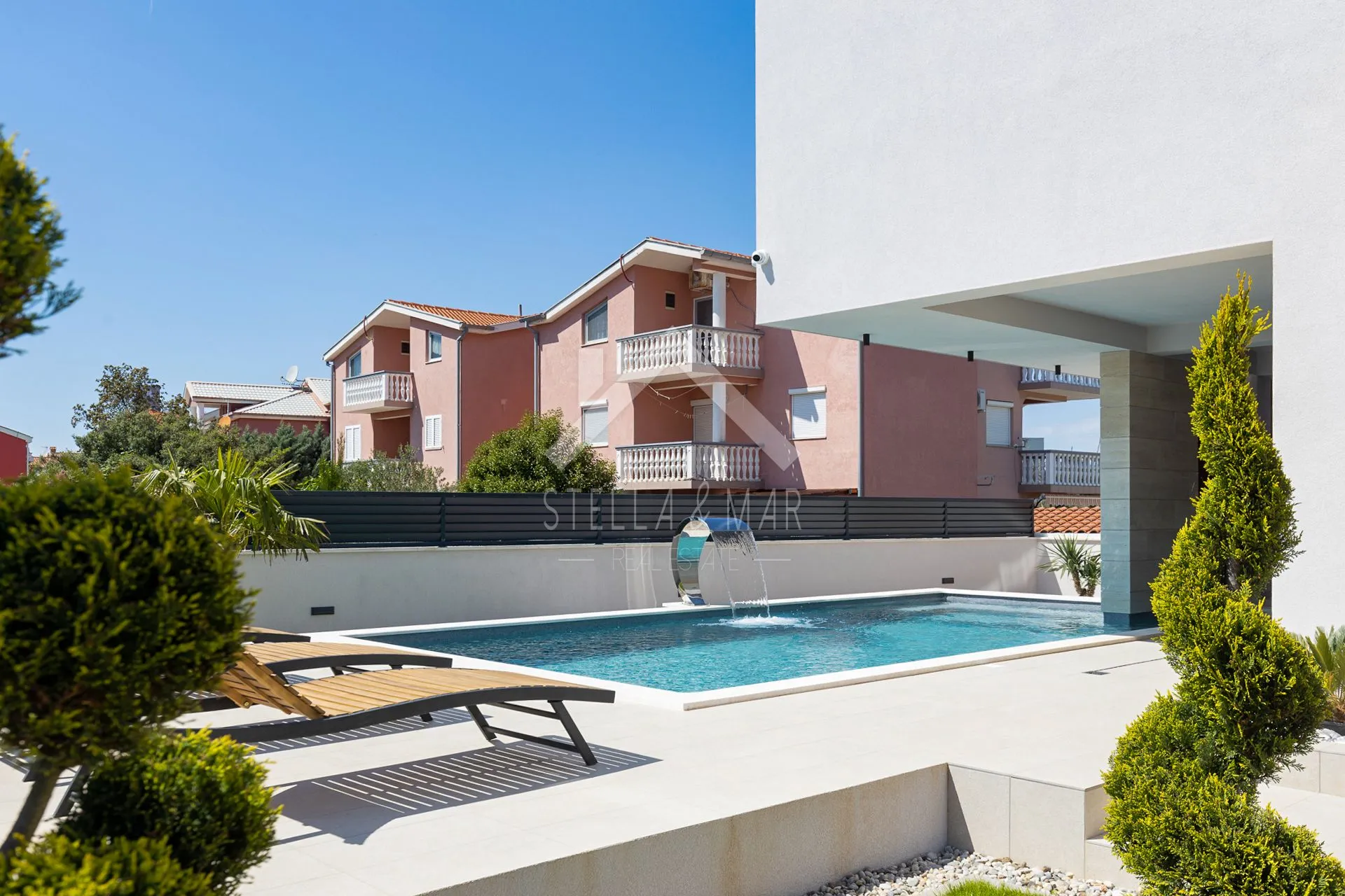 atraktivna villa sa bazenom sa sadržajima - zaton-nin, zadar - slika 9