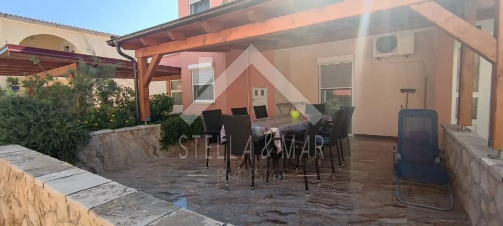 stambeno poslovni objekt sa 7 apartmana - vir - slika 5