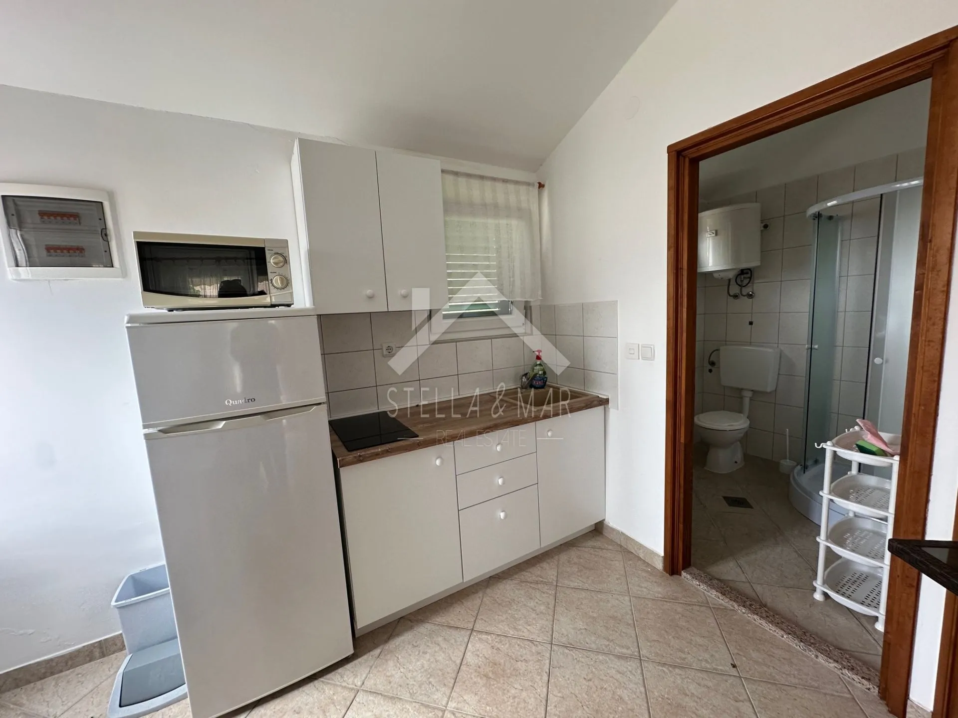 jednosobni apartman sa garažom, blizina mora - vir - slika 5