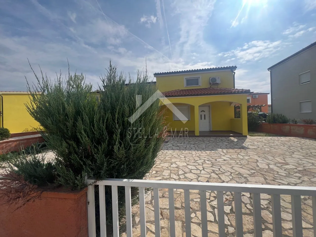 kuća u nizu, 70m do mora -vir - slika 3