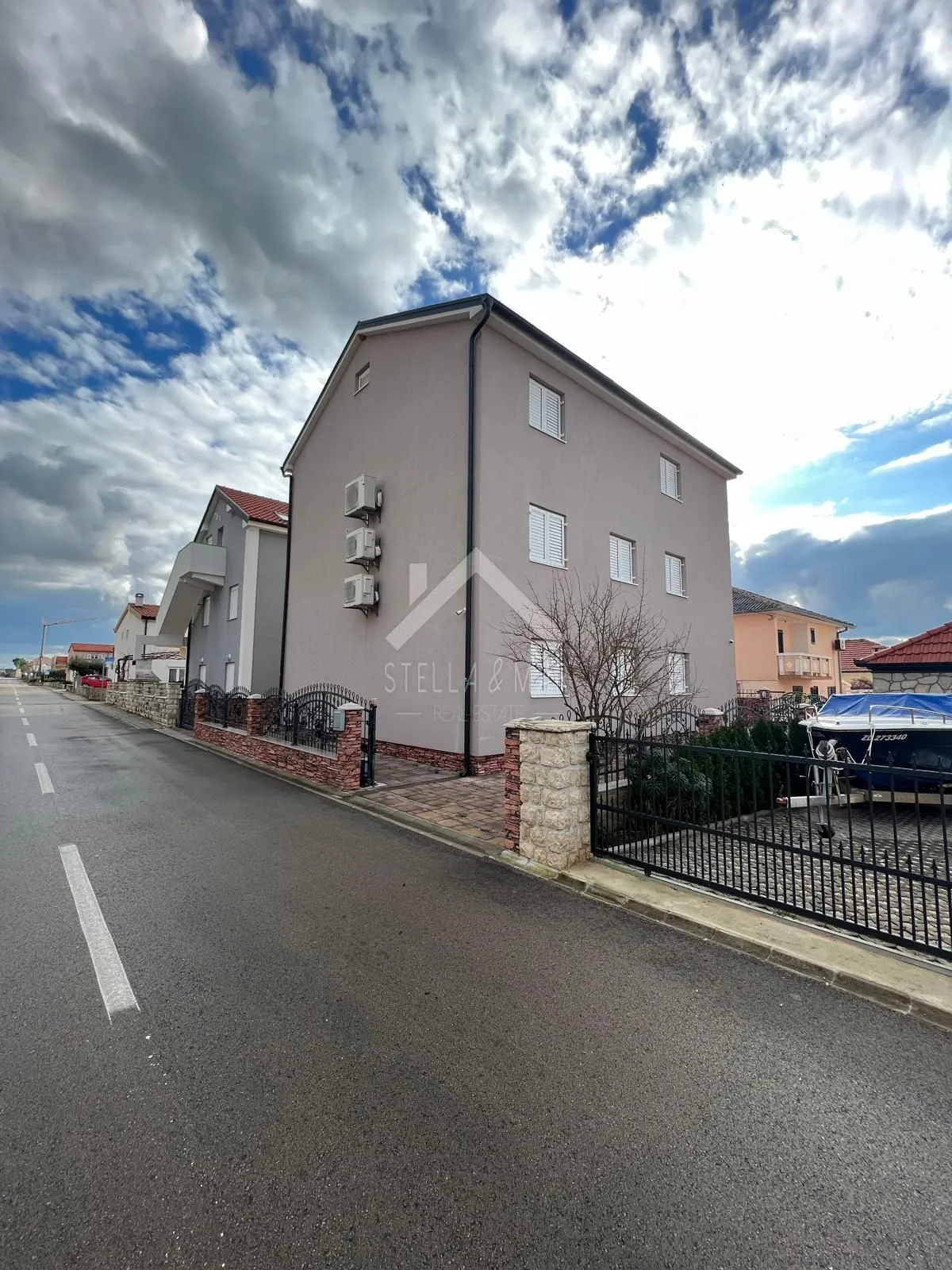 kuća sa 3 stana, 180m do mora - vrsi mulo - slika 36