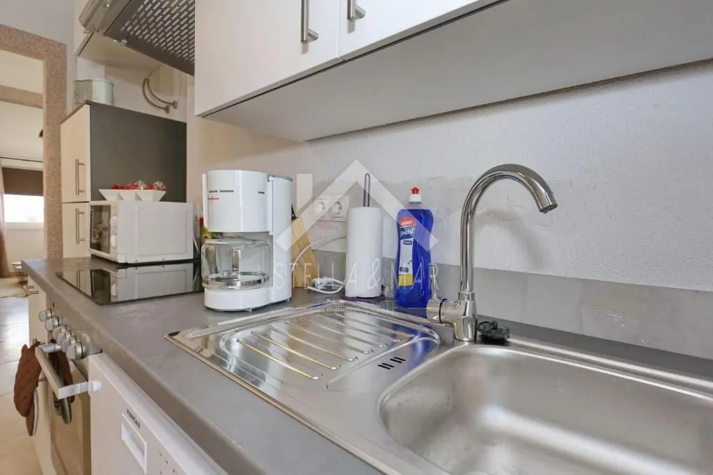 apartmanska kuća, novouređena, pogled na more - vir - slika 21